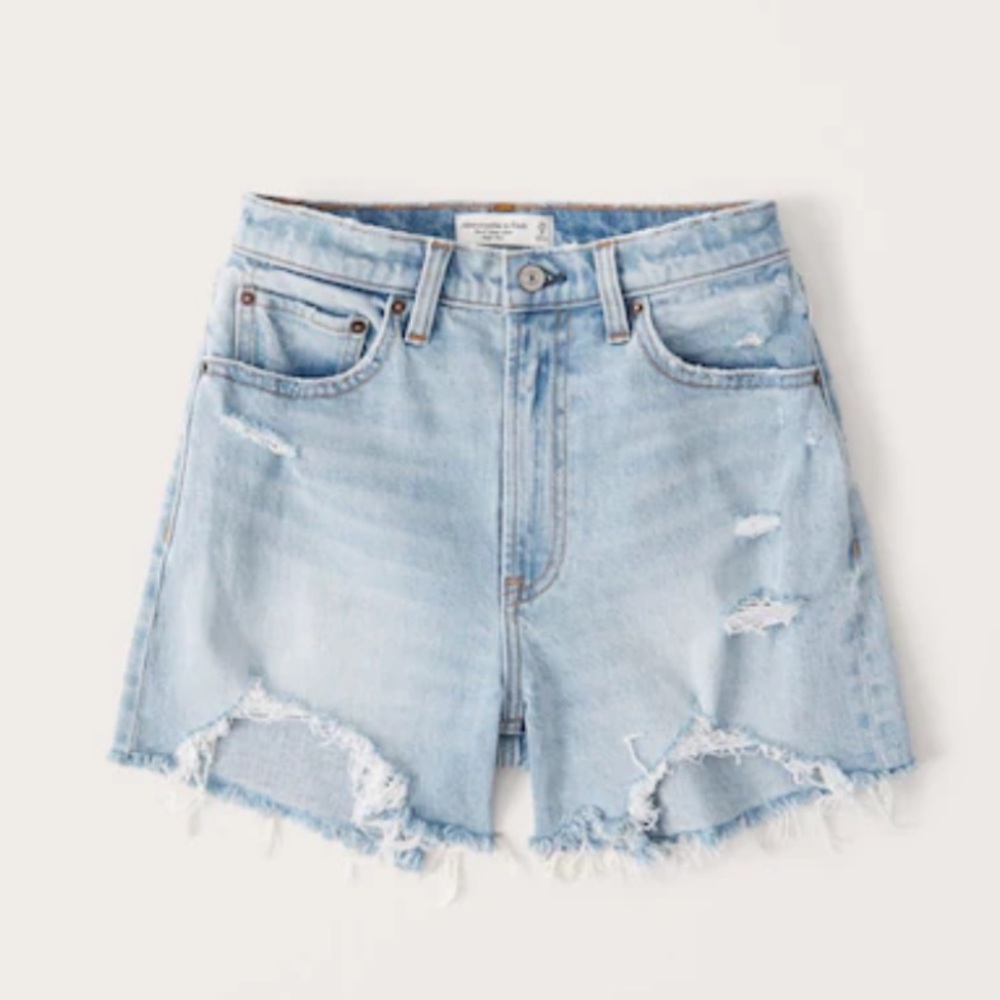Abercrombie High Rise 4 Inch Mom Short